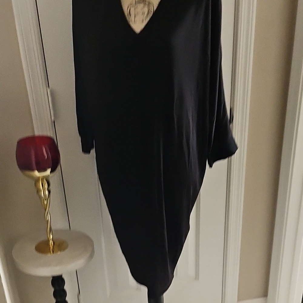 DKNY Chic Black Long Sleeve Dress
